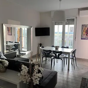Appartement Panoramico Vicino A Fiere E Stadio, Milaan