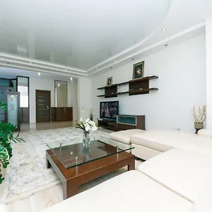 https://3-comnatnye-apartments-in-centre-pecherska.hotels-of-kiev.com